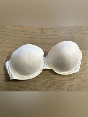 Victoria’s Secret PINK White strapless multiway push up Bra size 34B
